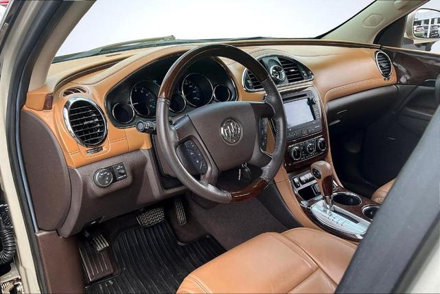 Photo of 2015 Champagne Silver Buick Enclave