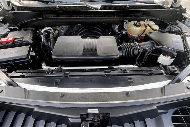 Photo of 2022 Summit White GMC Yukon XL