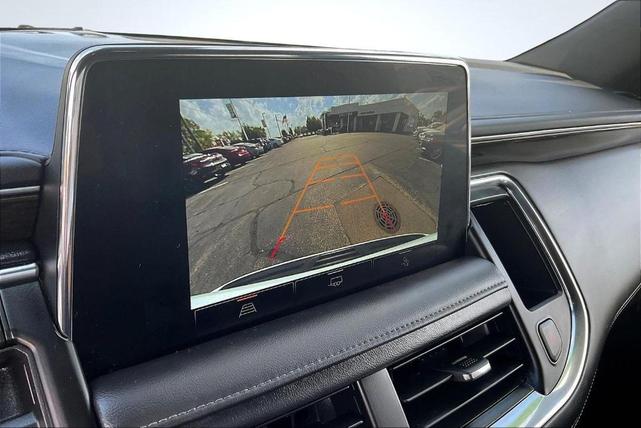 Photo of 2022 Summit White GMC Yukon XL