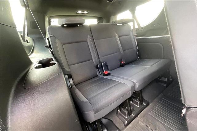 Photo of 2022 Summit White GMC Yukon XL