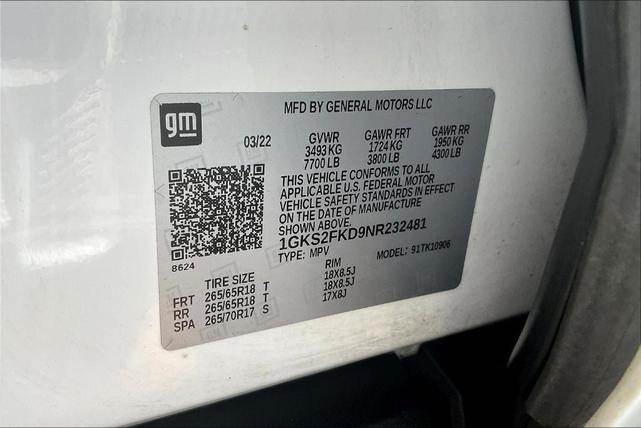Photo of 2022 Summit White GMC Yukon XL