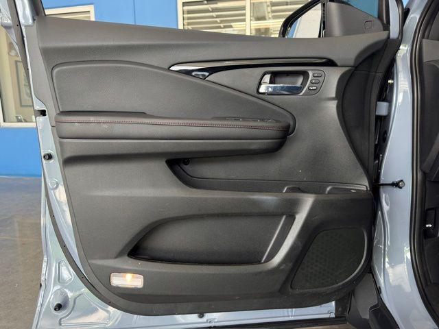 Photo of 2025 Sonic Gray Pearl Honda Ridgeline