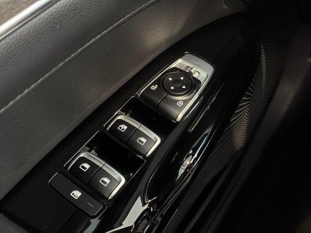 Photo of 2024 Everlasting Silver Kia K5