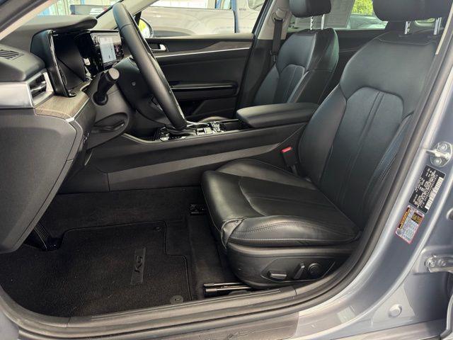 Photo of 2024 Everlasting Silver Kia K5