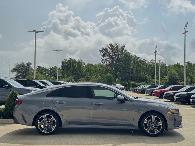 Photo of 2024 Everlasting Silver Kia K5