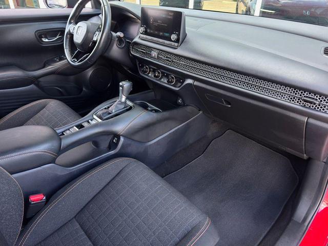 Photo of 2023 Milano Red Honda HR-V