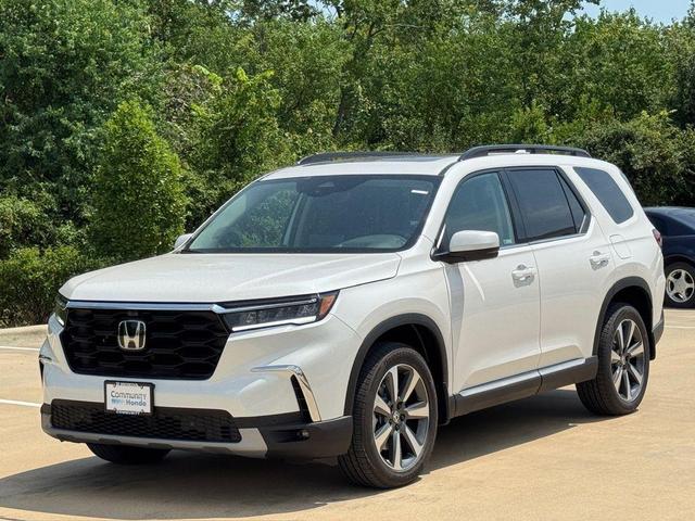 Photo of 2025 Platinum White Pearl Honda Pilot