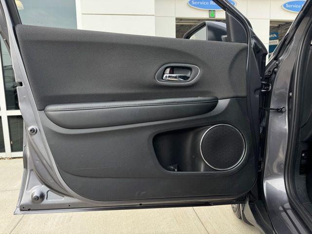 Photo of 2022 Modern Steel Metallic Honda HR-V