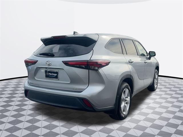 Photo of 2024 Celestial Silver Toyota Highlander