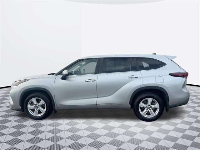 Photo of 2024 Celestial Silver Toyota Highlander