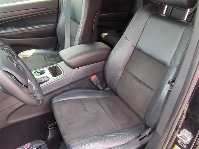 Photo of 2021 Diamond Black Jeep Grand Cherokee