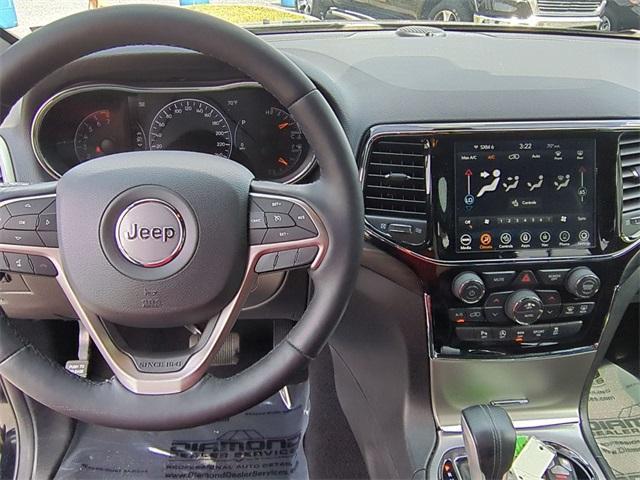 Photo of 2021 Diamond Black Jeep Grand Cherokee