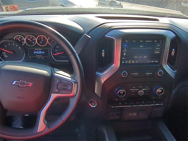 Photo of 2021 Black Chevrolet Silverado 1500