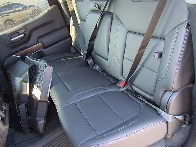 Photo of 2021 Black Chevrolet Silverado 1500