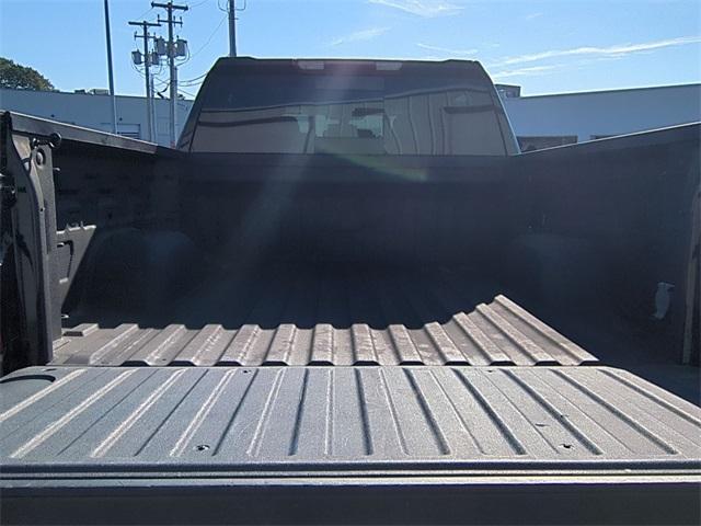 Photo of 2021 Black Chevrolet Silverado 1500