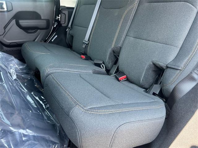 Photo of 2025 Black Clearcoat Jeep Wrangler
