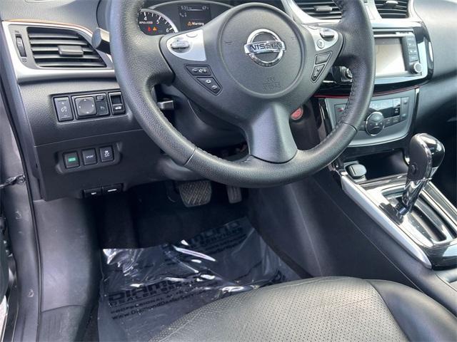 Photo of 2018 Gun Metallic Nissan Sentra