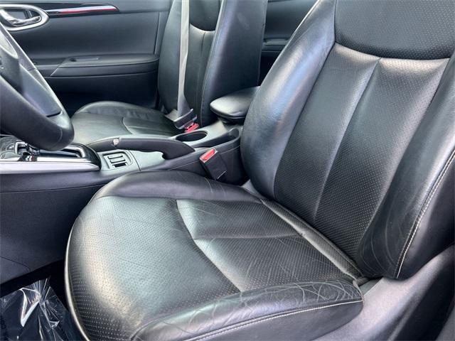 Photo of 2018 Gun Metallic Nissan Sentra