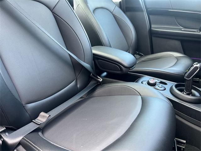Photo of 2022 Island Blue Metallic MINI Countryman