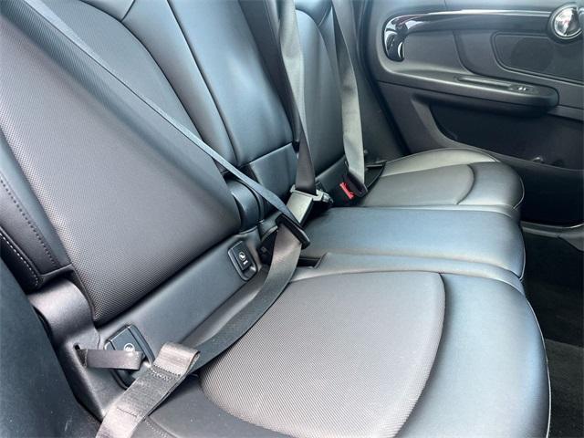 Photo of 2022 Island Blue Metallic MINI Countryman