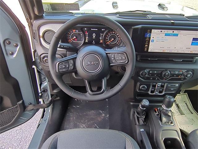 Photo of 2025 Anvil Clearcoat Jeep Wrangler