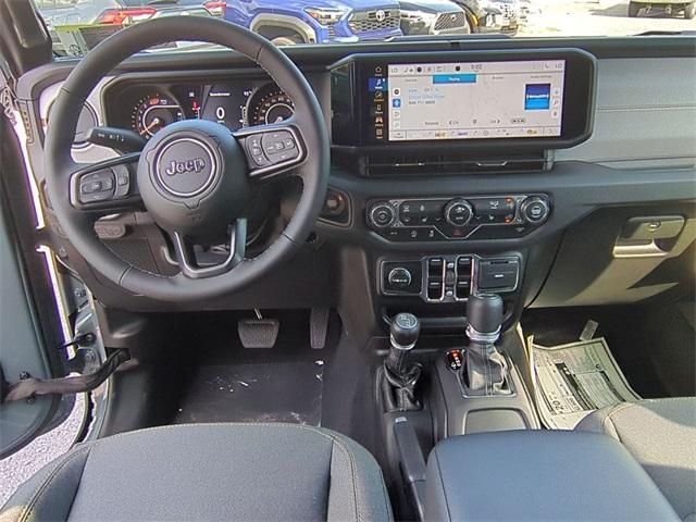 Photo of 2025 Anvil Clearcoat Jeep Wrangler