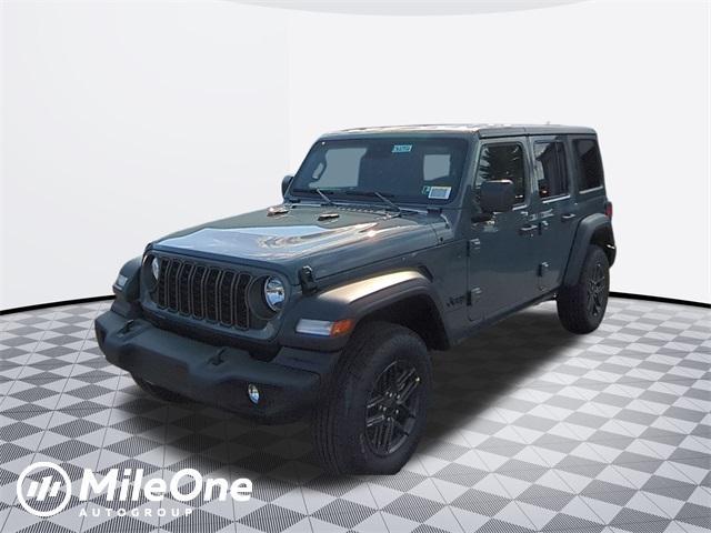 Photo of 2025 Anvil Clearcoat Jeep Wrangler