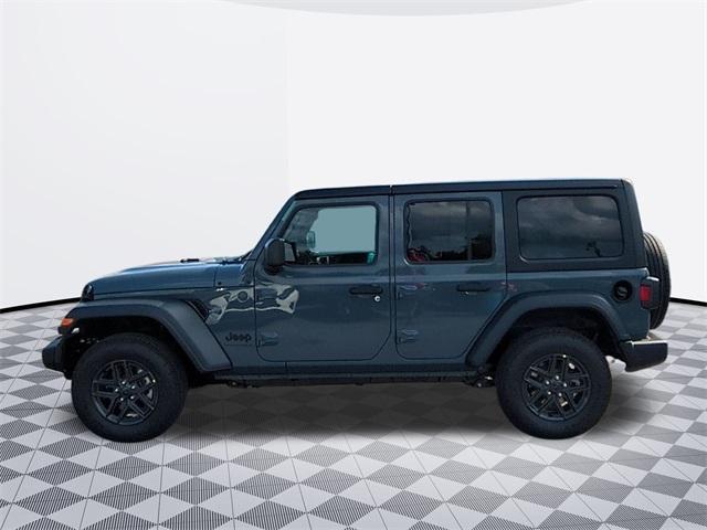 Photo of 2025 Anvil Clearcoat Jeep Wrangler