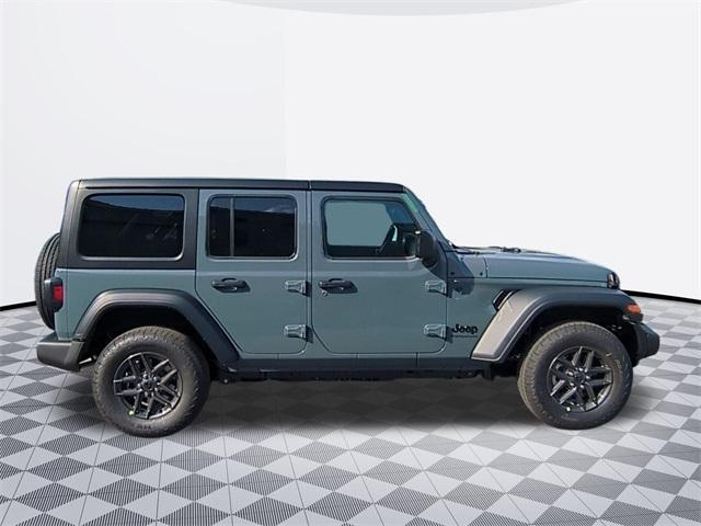Photo of 2025 Anvil Clearcoat Jeep Wrangler