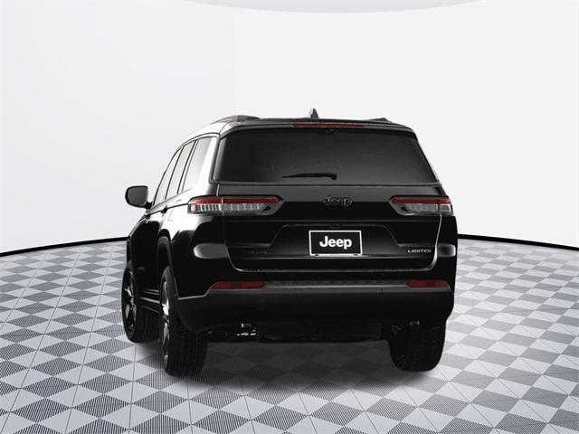 Photo of 2025 Diamond Black Jeep Grand Cherokee L
