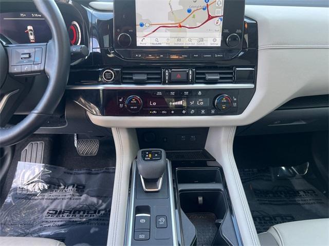 Photo of 2022 Deep Ocean Blue Nissan Pathfinder