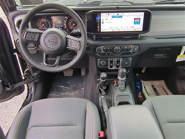 Photo of 2025 Black Clearcoat Jeep Wrangler