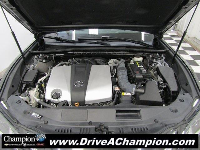 Photo of 2021 Gray Lexus ES 350
