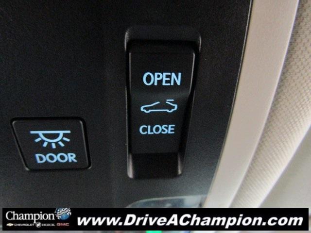 Photo of 2021 Gray Lexus ES 350