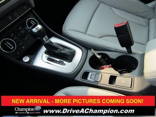 Photo of 2016 Blue Audi Q3