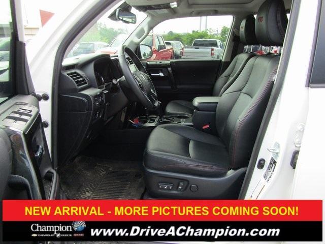 Photo of 2020 White Toyota 4Runner
