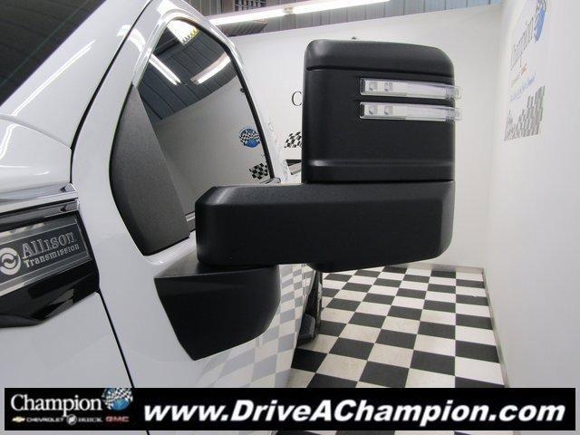 Photo of 2024 White GMC Sierra 2500