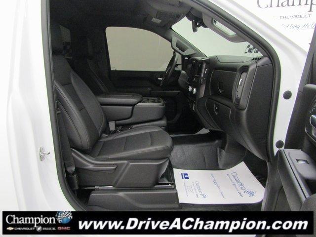 Photo of 2024 White GMC Sierra 2500