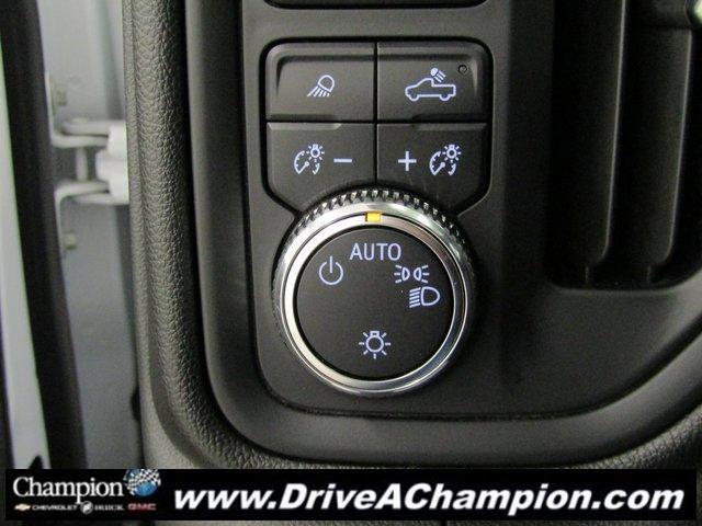 Photo of 2024 White GMC Sierra 2500