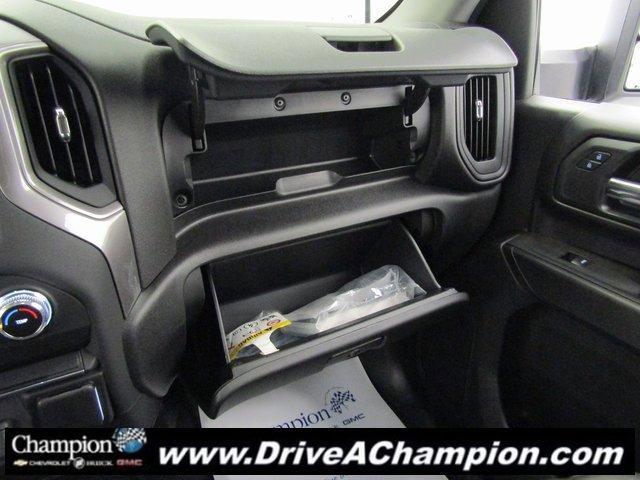 Photo of 2024 White GMC Sierra 2500