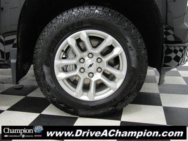 Photo of 2023 Black Chevrolet Silverado 1500