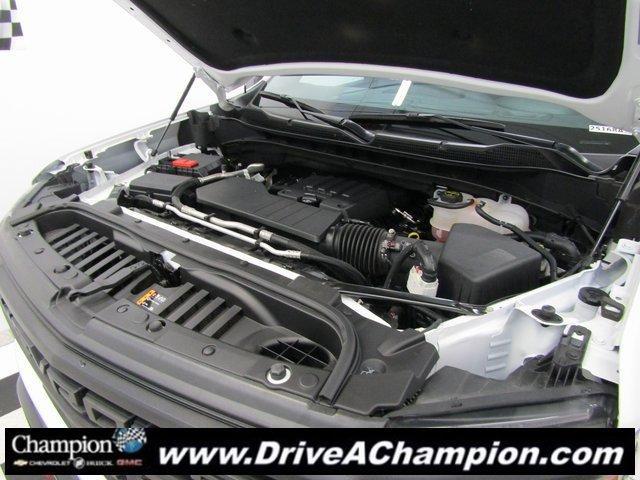 Photo of 2024 White Chevrolet Silverado 1500