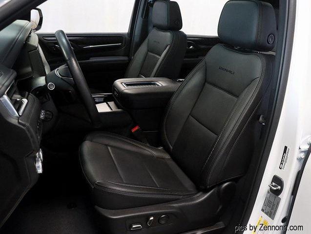 Photo of 2022 White Frost Tricoat GMC Yukon XL