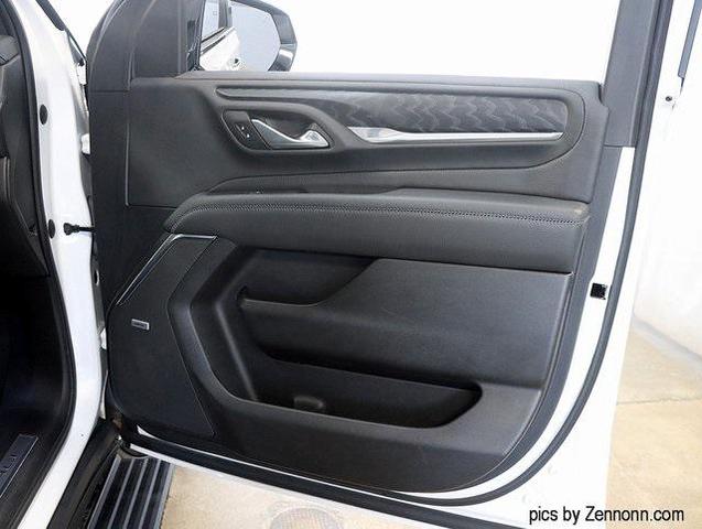 Photo of 2022 White Frost Tricoat GMC Yukon XL