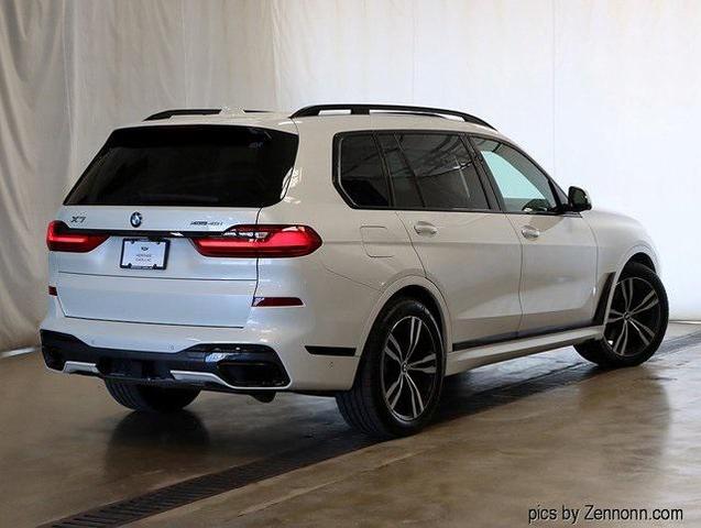 Photo of 2022 Mineral White Metallic BMW X7