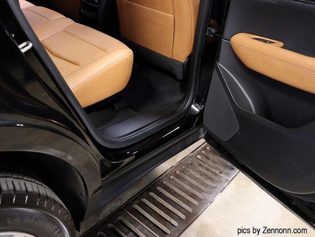 Photo of 2024 Stellar Black Metallic Cadillac XT5