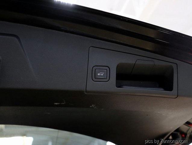 Photo of 2024 Stellar Black Metallic Cadillac XT5