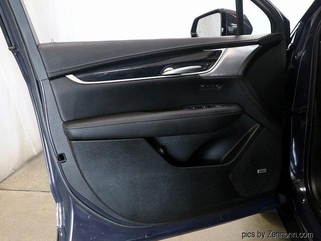 Photo of 2024 Midnight Sky Metallic Cadillac XT5