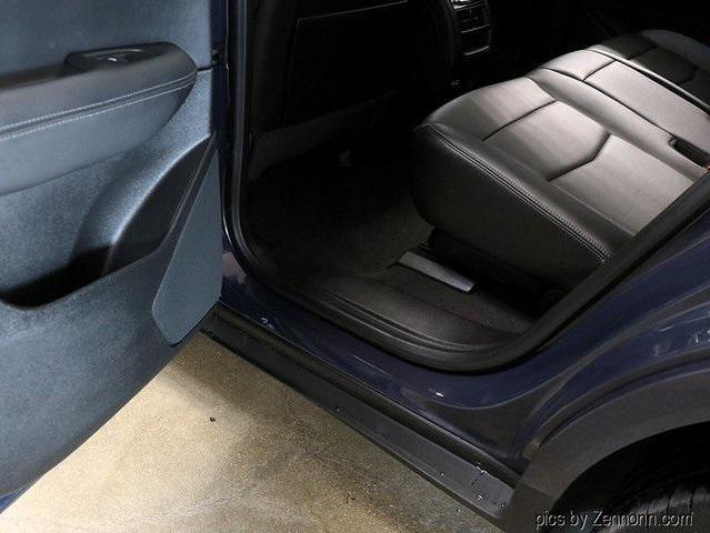 Photo of 2024 Midnight Sky Metallic Cadillac XT5