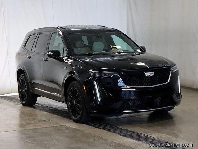 Photo of 2022 Stellar Black Metallic Cadillac XT6